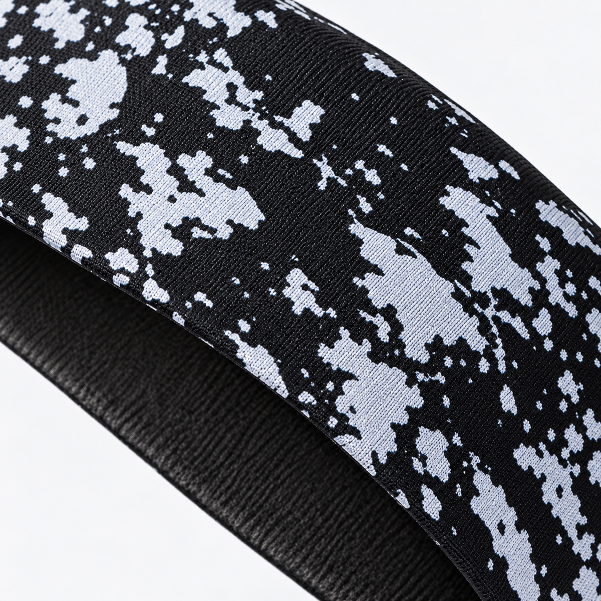 The Winter Pace | Wide Thermal Sports Headband - Black - Product detail