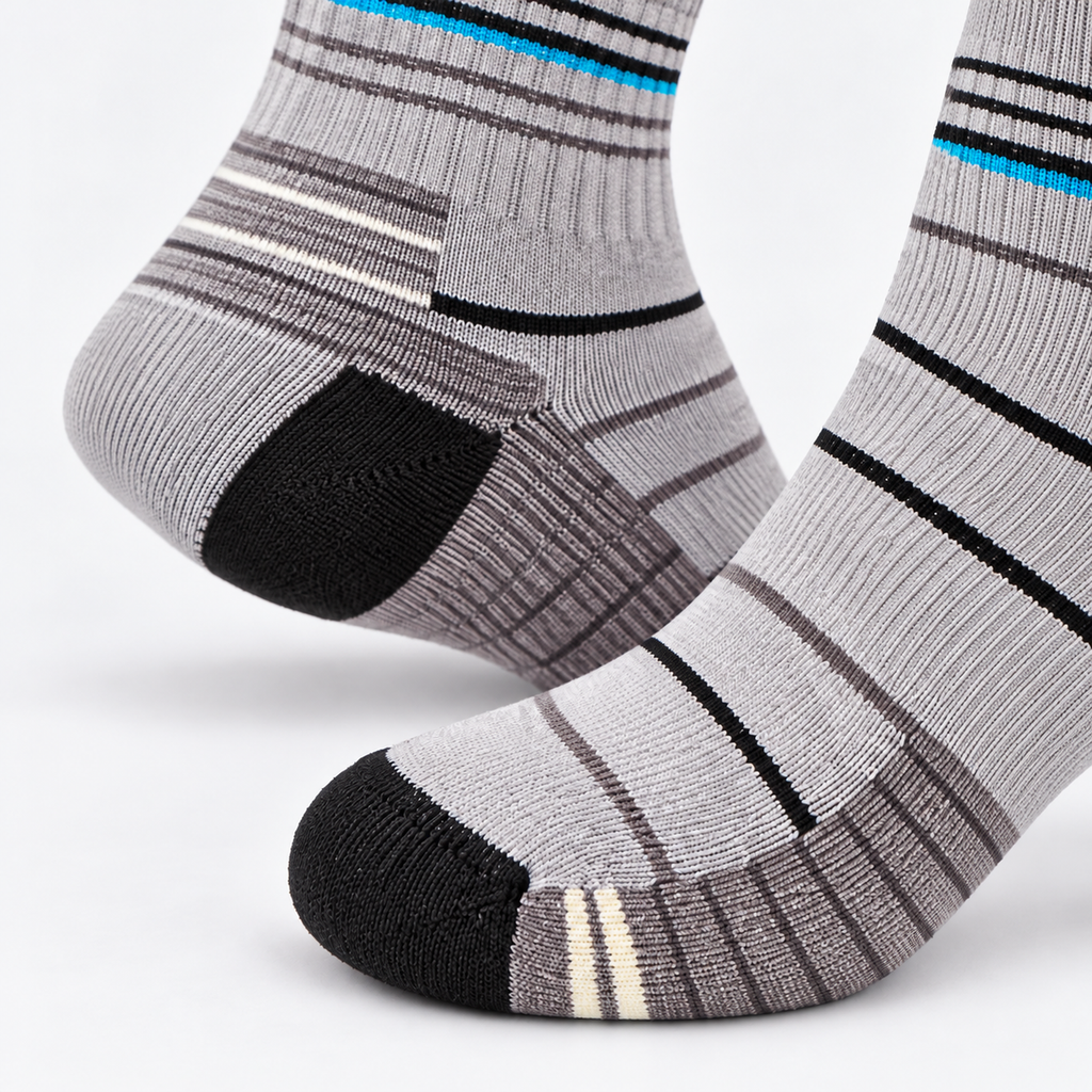 The Peak Step | Terry-Cushioned Wool Outdoor Socks - Light Gray - Product detail