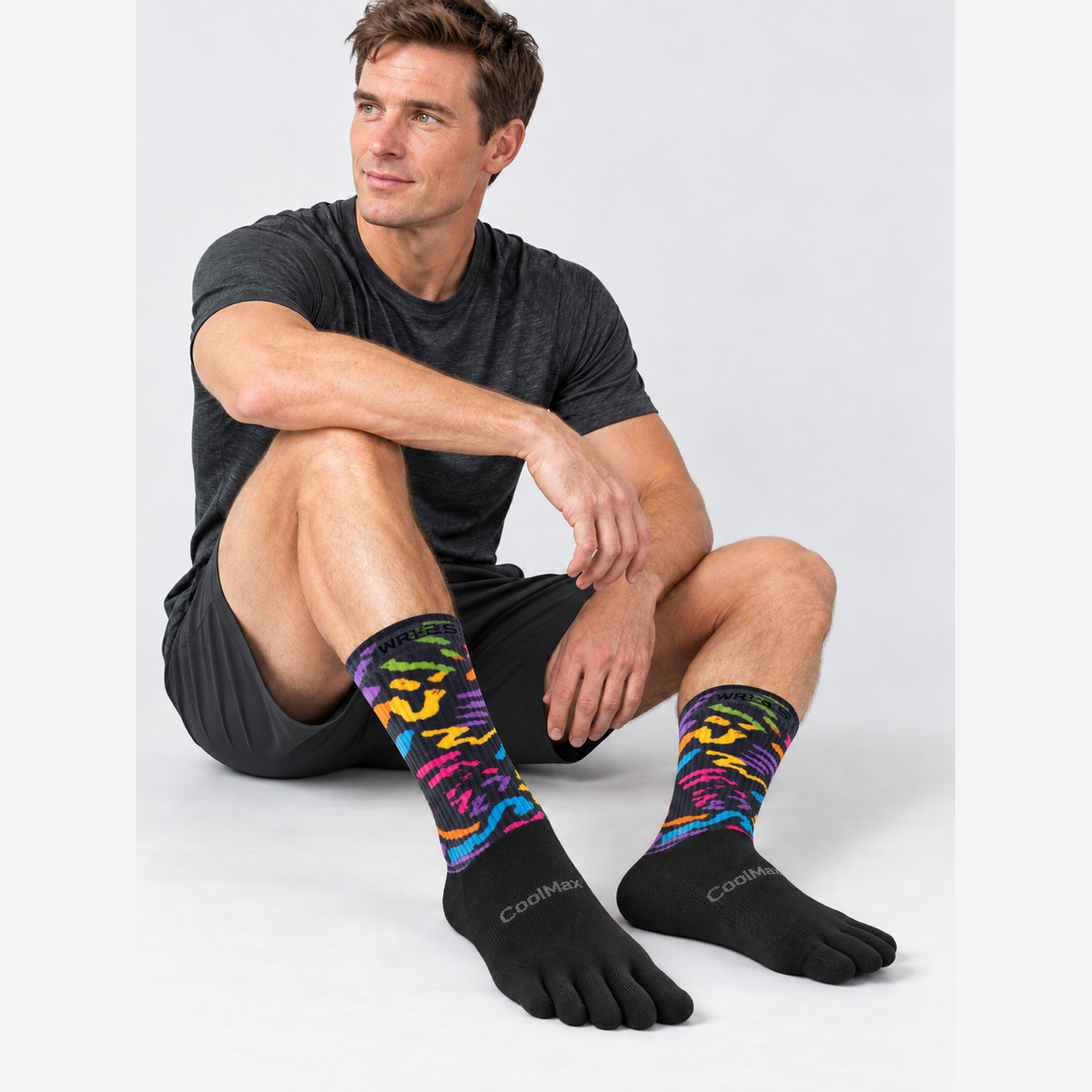 The Free Stride | Breathable Five-Toe Running Socks - Black - Model