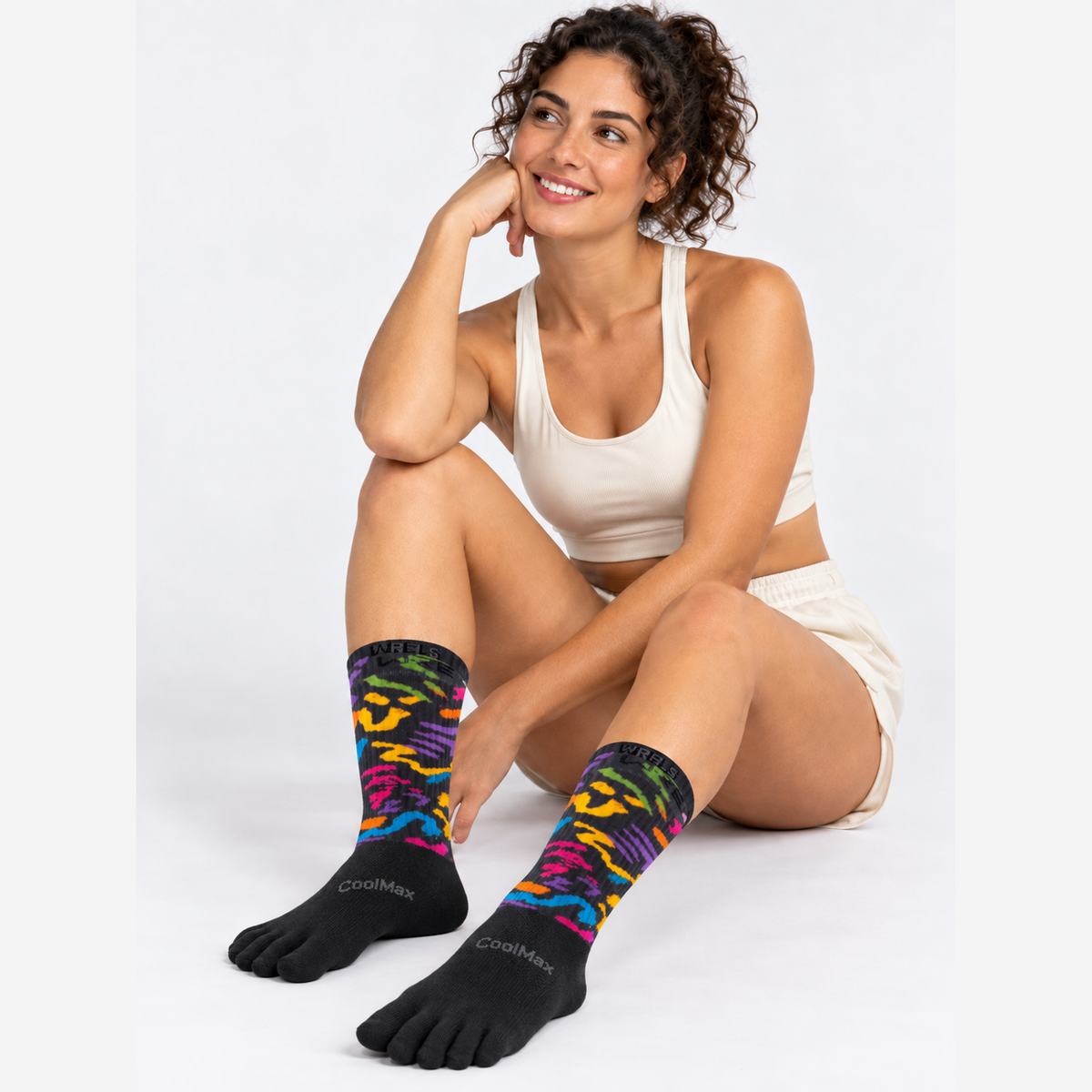 The Free Stride | Breathable Five-Toe Running Socks - Black - Model