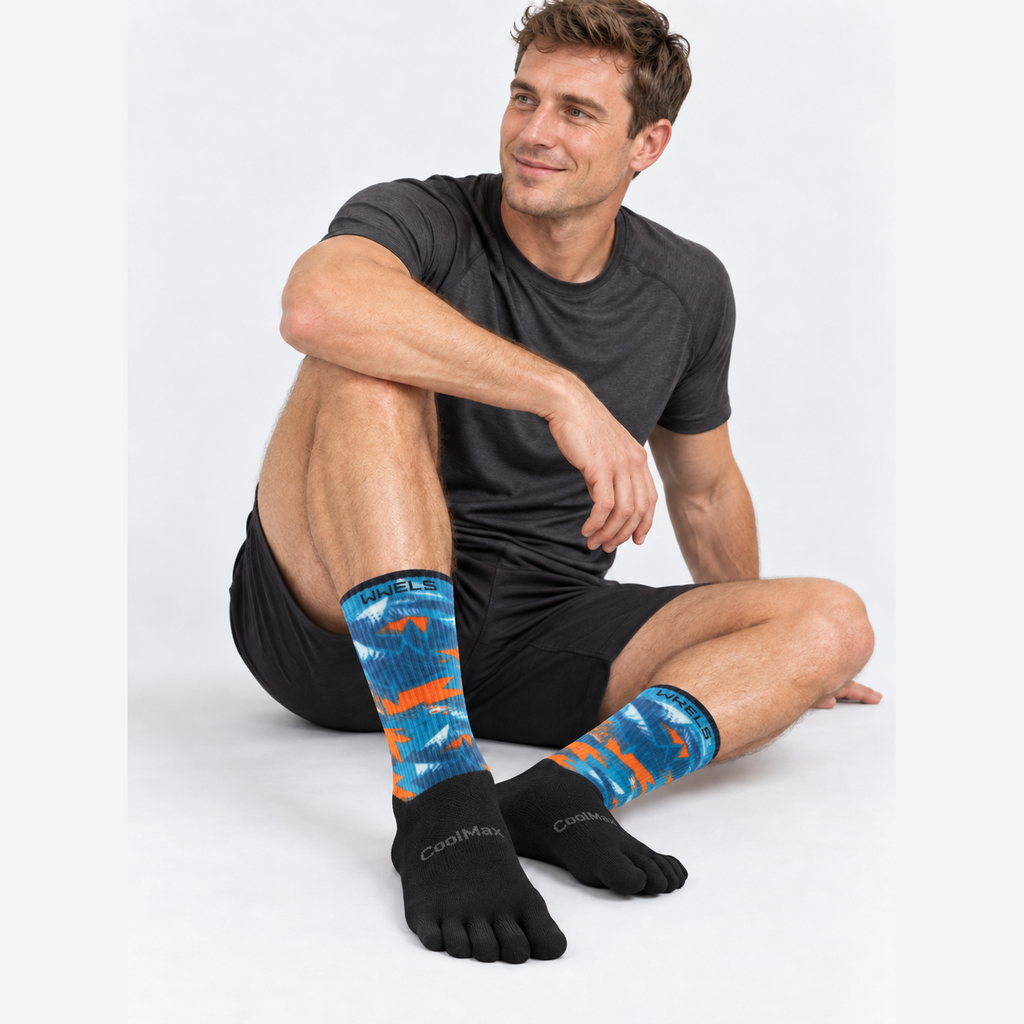 The Free Stride | Breathable Five-Toe Running Socks - Blue - Model